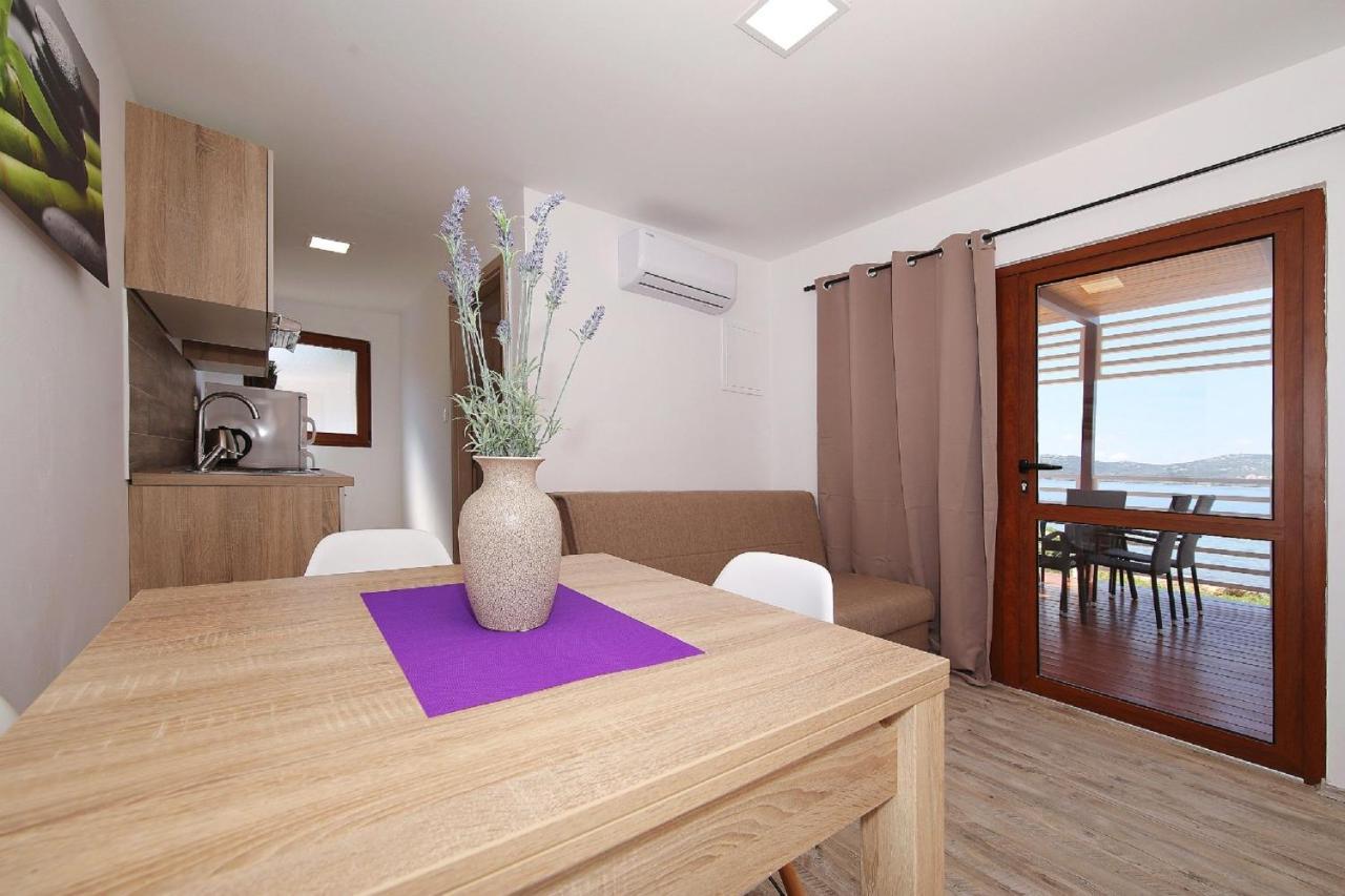 Mobile Home Plumeria 1 Biograd Na Moru Eksteriør billede