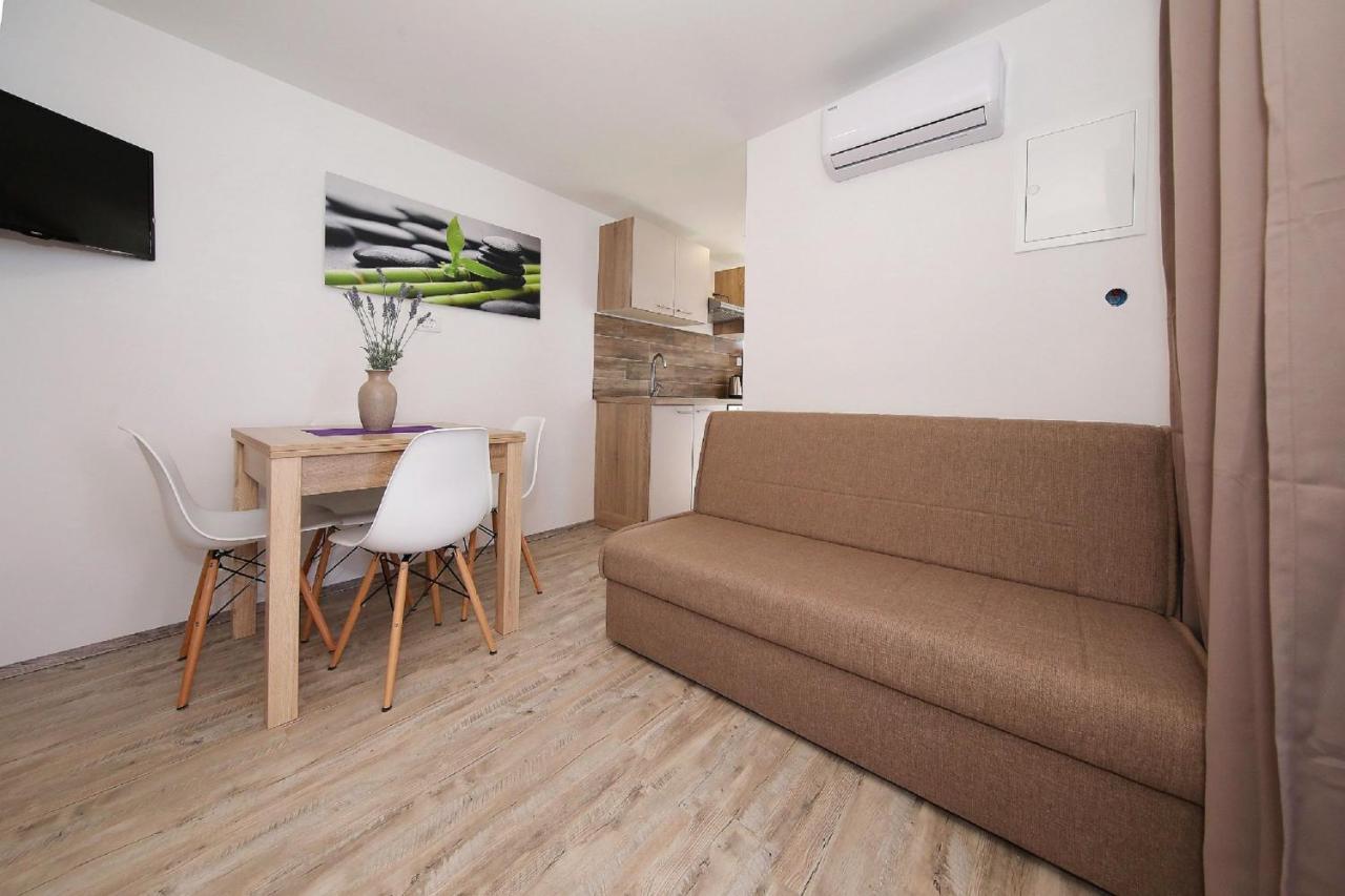 Mobile Home Plumeria 1 Biograd Na Moru Eksteriør billede